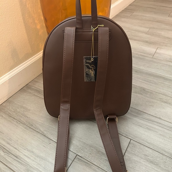 Crossi  Backpack - Picture 2 of 8